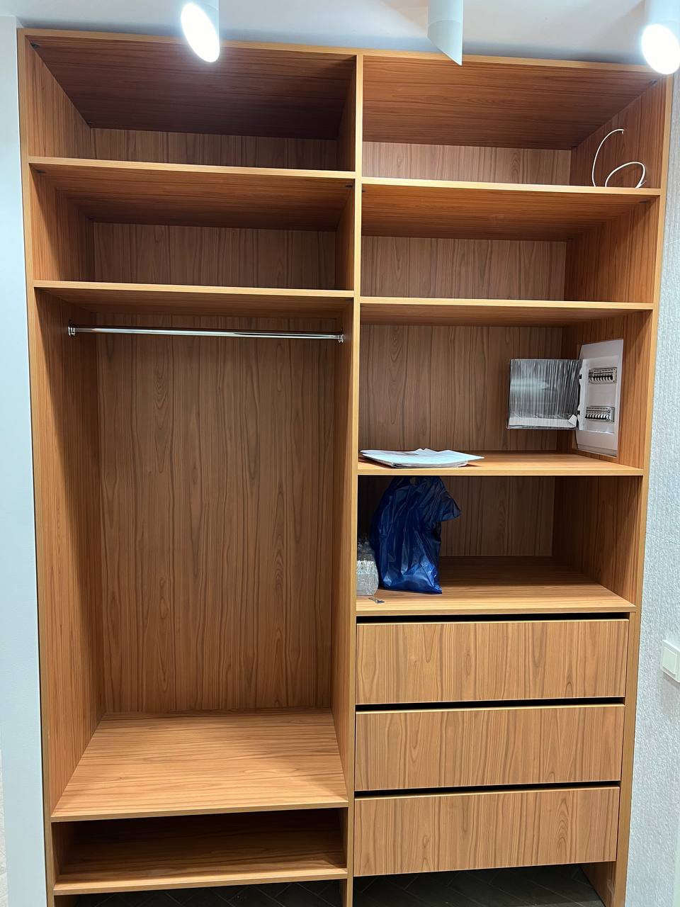 Шкаф открытый Деревянный орех